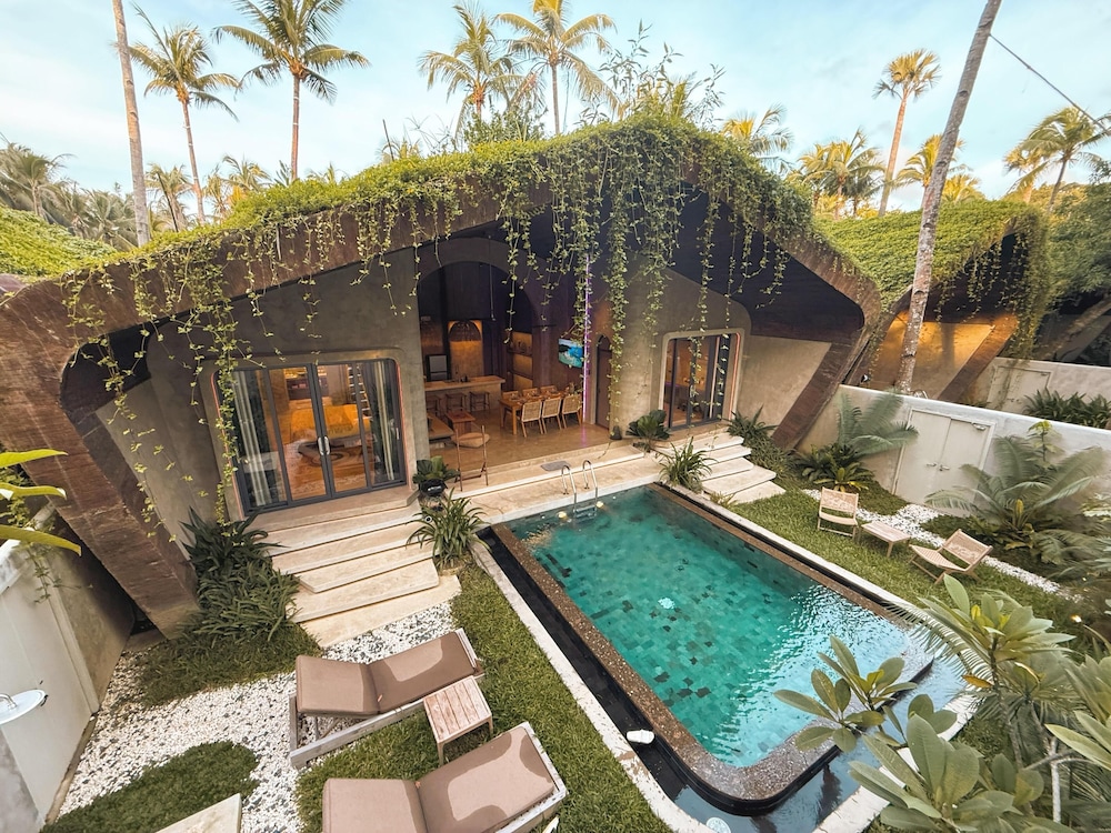 Diwatu Villas — 5-Star Luxury Hotel in El Nido, Philippines