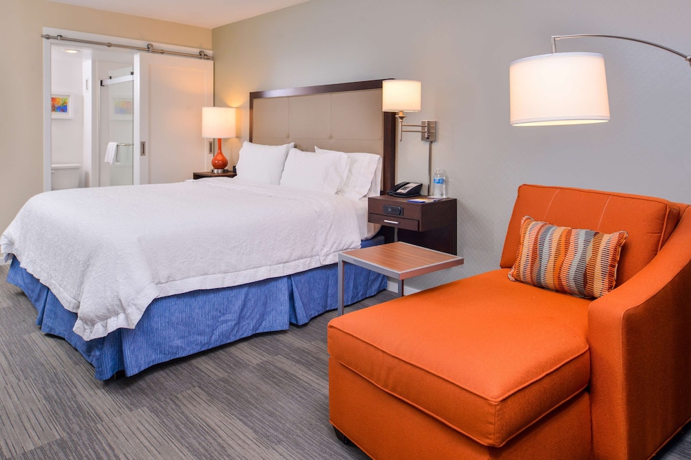 Hampton Inn Seattle Airport - photo 12