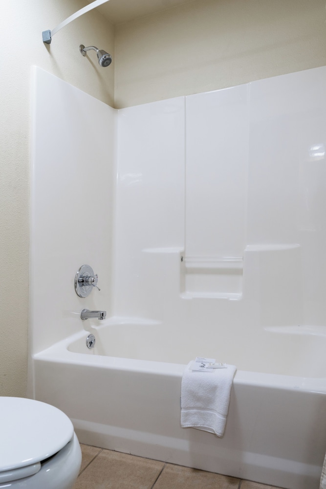 Baymont by Wyndham Pinedale - photo 44
