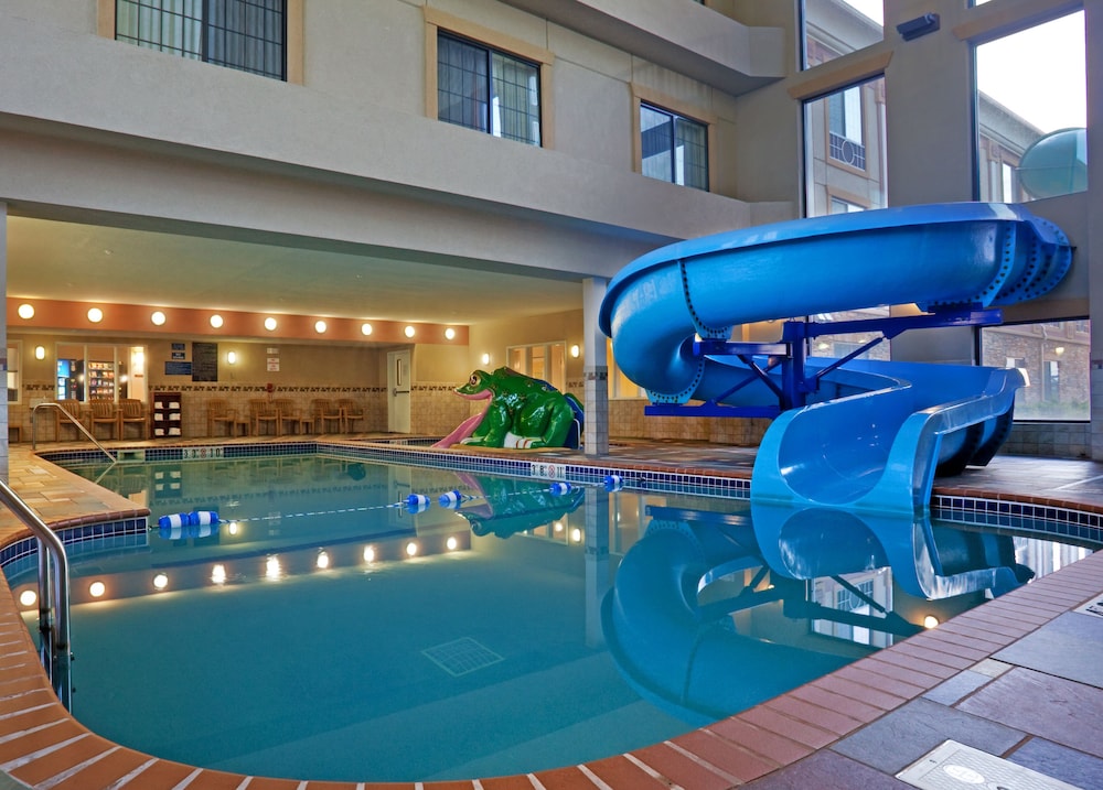 Holiday Inn Express Hotel & Suites Longmont by IHG - photo 28