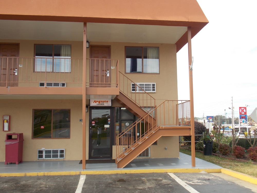 Augusta Best Inn - photo 21