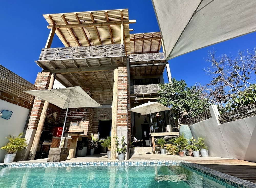 Casa Morelos Hotel in Todos Santos, Mexico