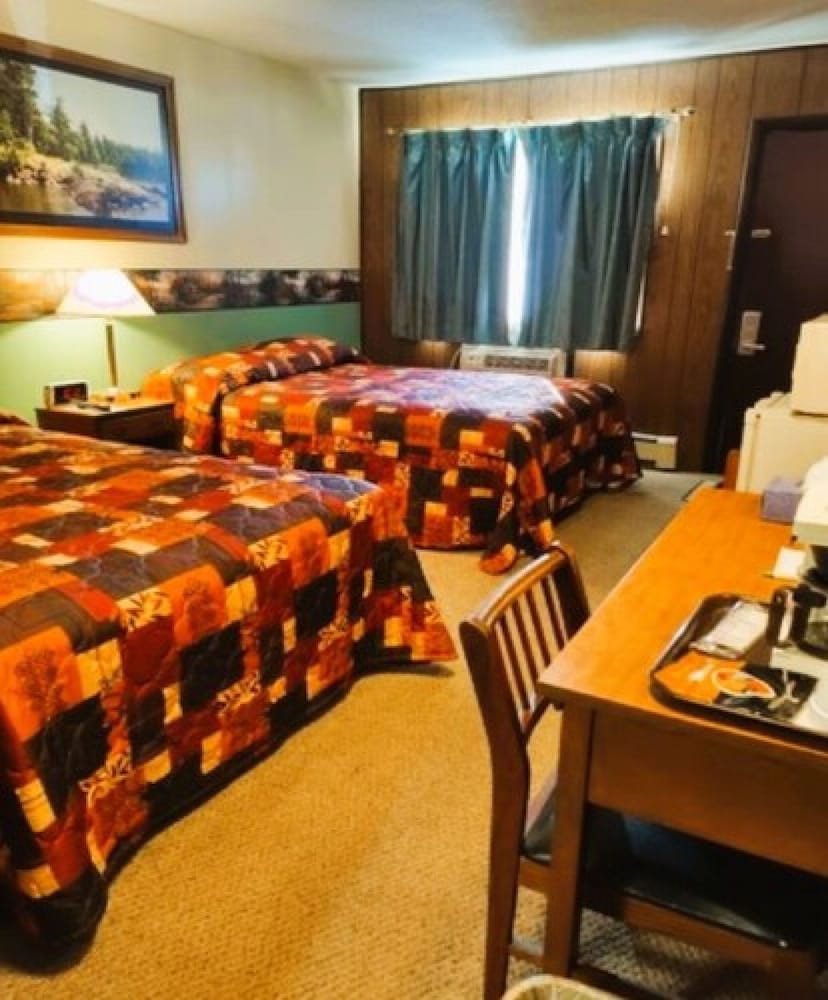 Love Hotels Voyageur by OYO at International Falls MN - photo 11