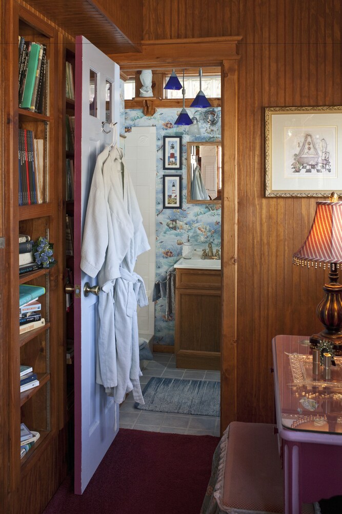 Cliff Cottage Inn Victorian B&B and Boutique Hotel - photo 31