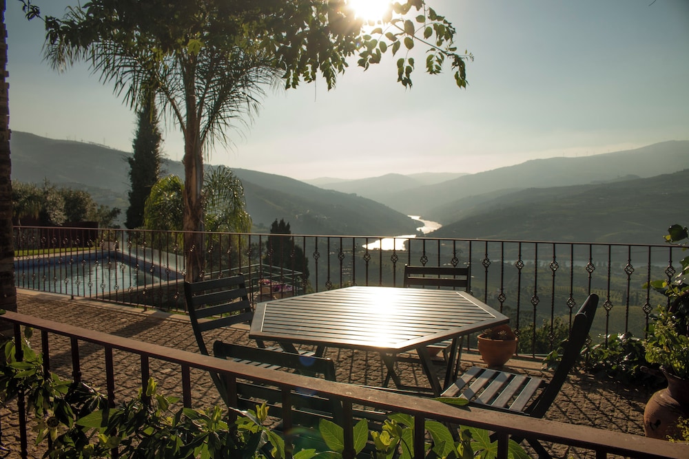 Golden Mirror — 4-Star Luxury Hotel in Lamego, Portugal