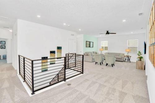 Upstay 9BR Disney Retreat w Pool BBQ & Hot Tub - photo 20