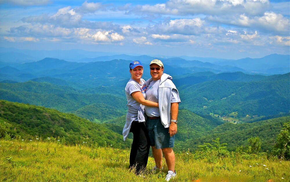 Bald Mountain House Inn at the Wolf Laurel Resort - photo 27