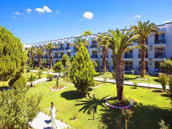 Bonjo Club Resort — Ayvalik — photo 3