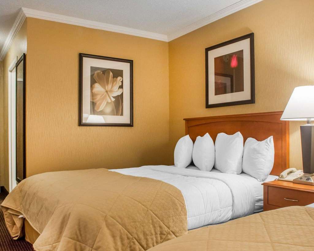 Clarion Hotel & Suites Riverfront - photo 6