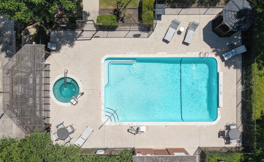 Holiday Inn Express Hotel & Suites Dallas Grand Prairie I 20 by IHG - photo 26