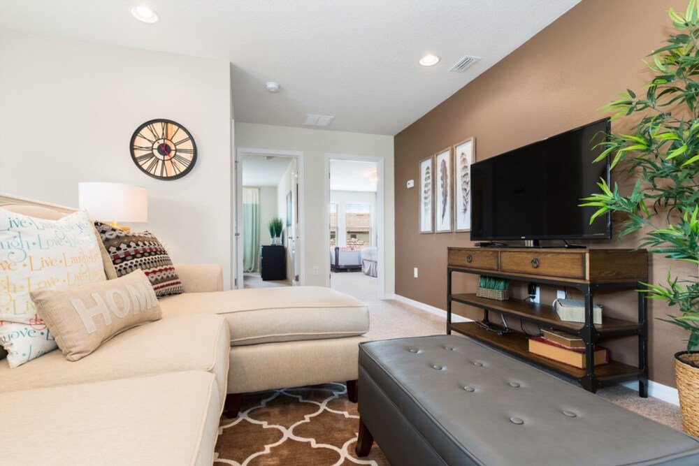 Stunning Disney Home w Pool & Free Resort Access - photo 13