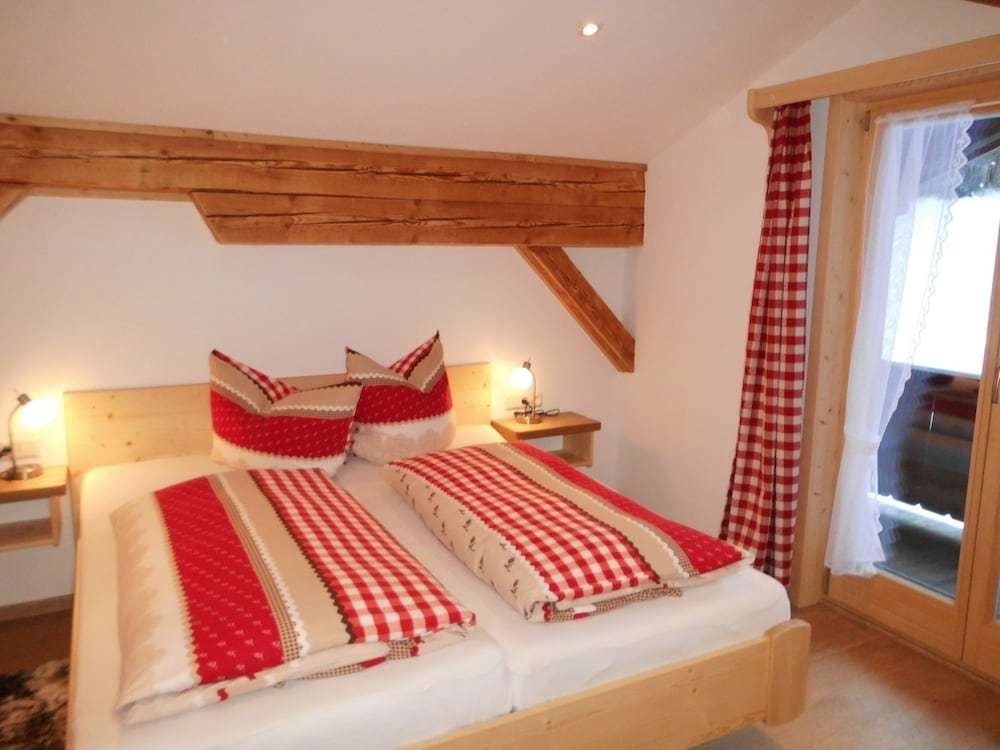 Seewiesenalm — 4-Star Luxury Hotel in Reit Im Winkl, Germany