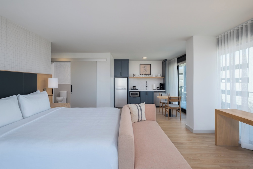 Denizen Hotel - photo 25