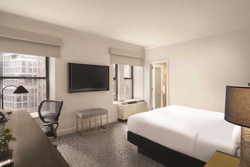 Martinique New York on Broadway Curio Collection by Hilton - photo 31