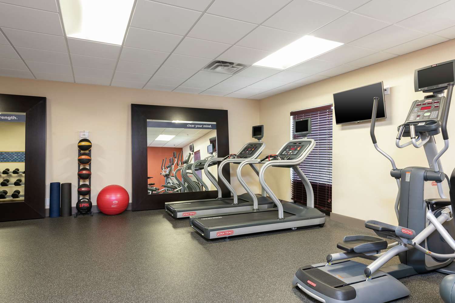 Hampton Inn Akron South - photo 14