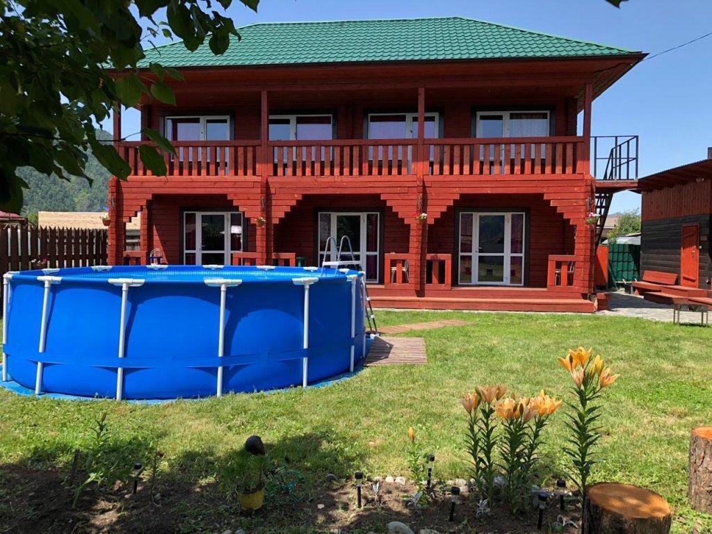 Hotel faraonova Dacha - carbon neutral hotel in Chemal