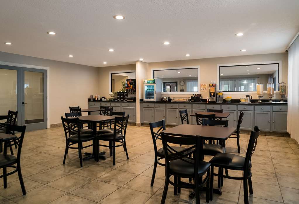 Quality Inn Grand Blanc Flint South - photo 29