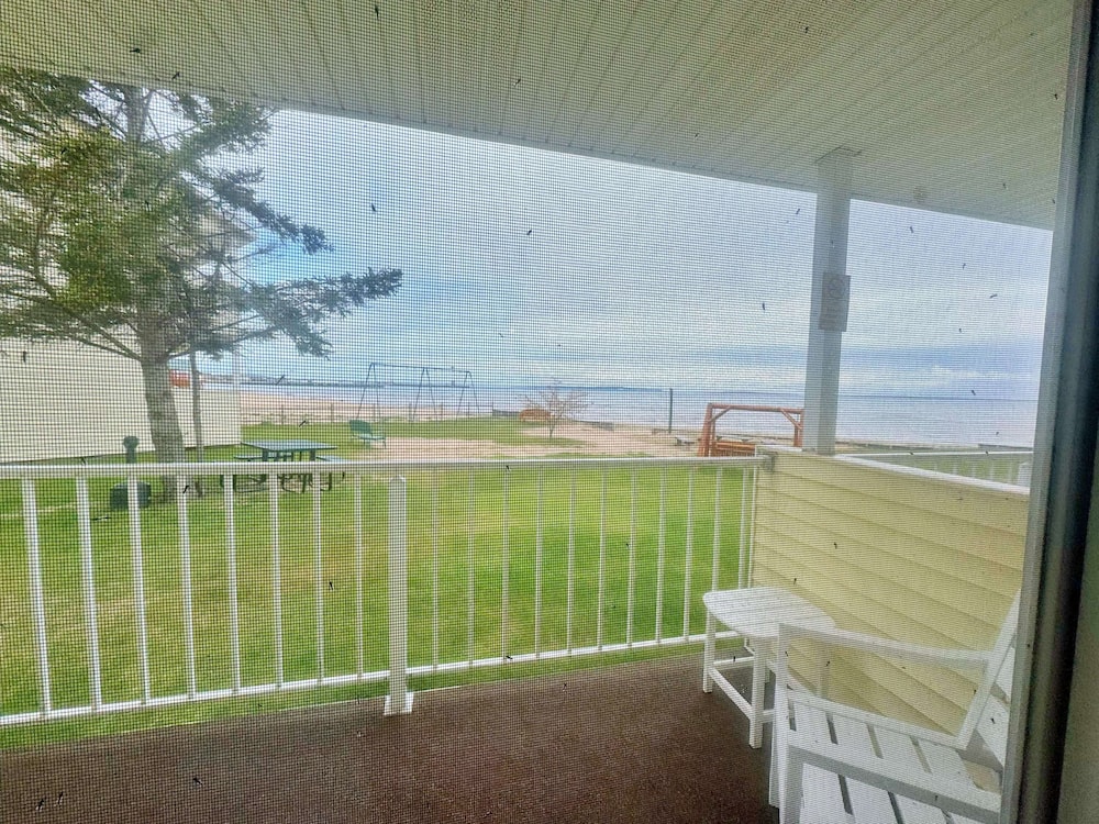 Beachcomber of Mackinaw - photo 47