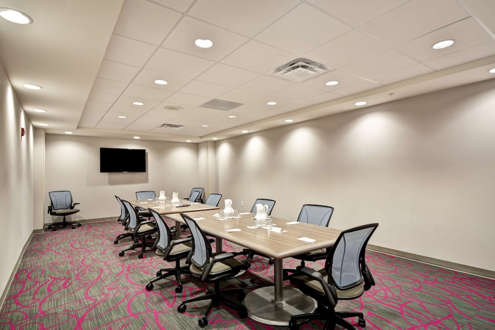 Home2 Suites by Hilton Kansas City KU Medical Center - photo 37
