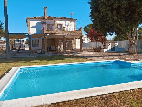 Casa Rural El Algarrobo — 4-Star Luxury Hotel in Utrera, Spain