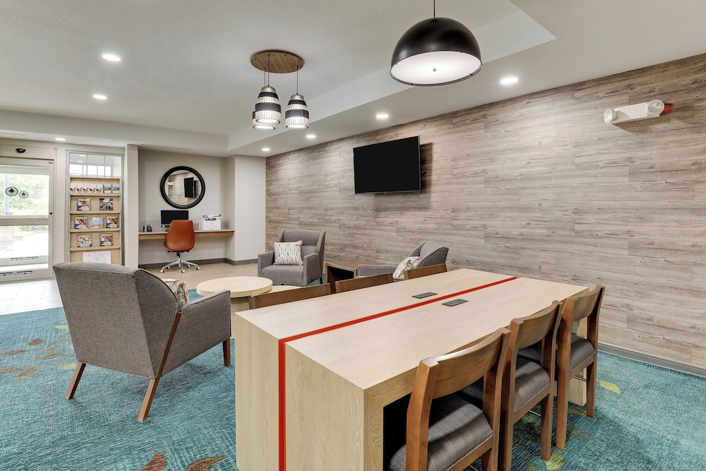 Candlewood Suites Lexington by IHG - photo 56