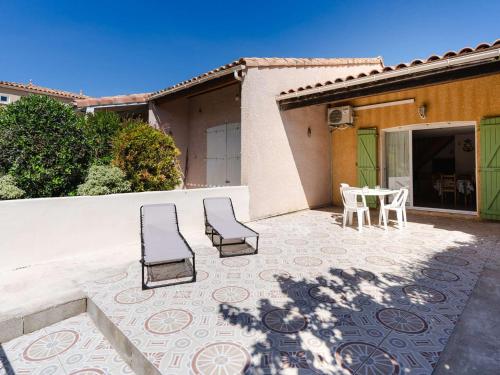 Villa pour 6 pers. avec parking et climatisation FR 1 409 284 in Fleury, France