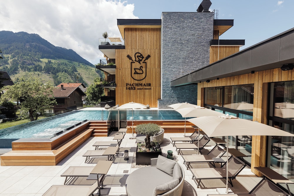 Pachmair 1453 Apart Resort — 4-Star Luxury Hotel in Uderns, Austria