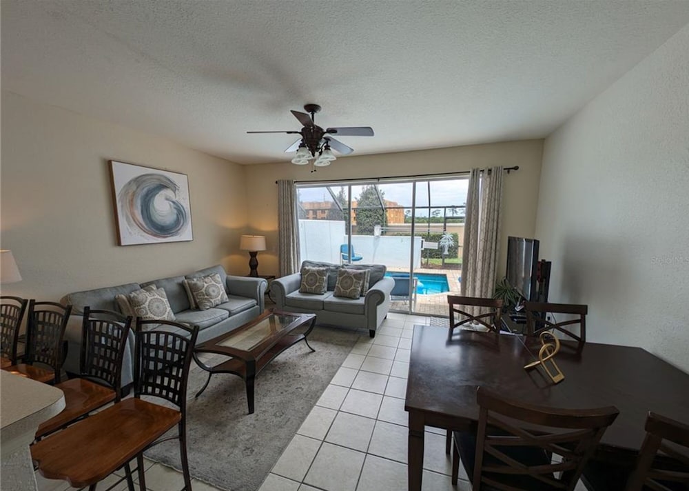 Beautiful 3 bed Townhome in Windsor Hills Resort - photo 3