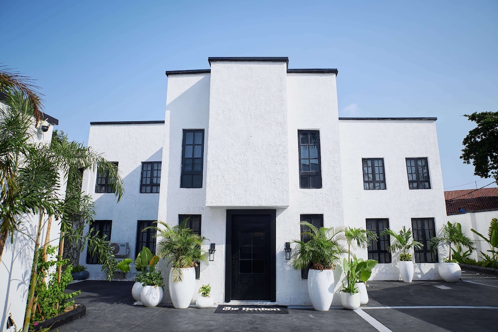 The Hendon House — 4-Star Luxury Hotel in Lagos, Nigeria
