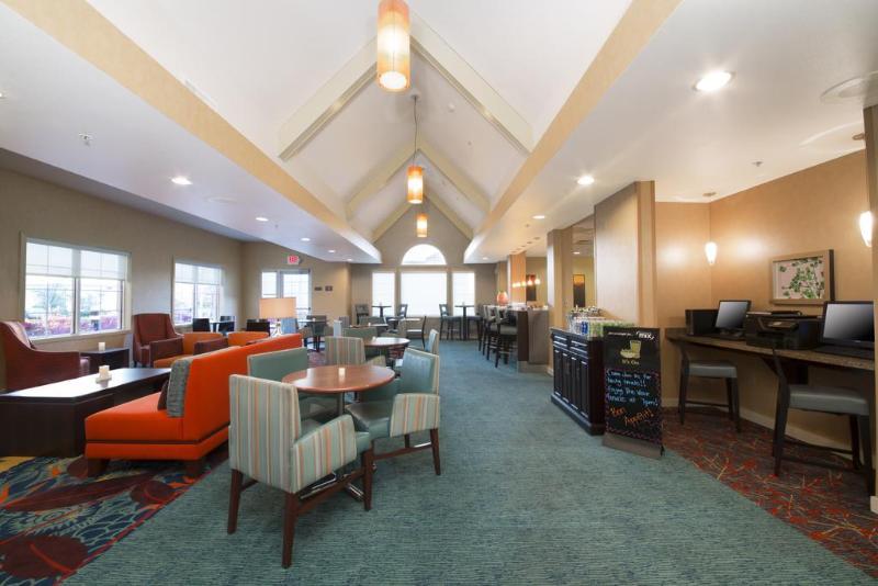 Residence Inn by Marriott Folsom Sacramento - photo 6
