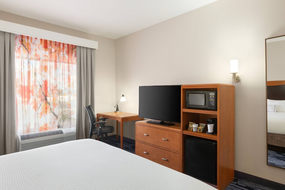 Fairfield Inn & Suites Jacksonville West Chaffee Point - photo 14