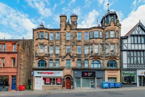 Falkirk City Centre Stylish Two Bedrooms Apartment — 4-Star Luxury Hotel in Falkirk, United Kingdom