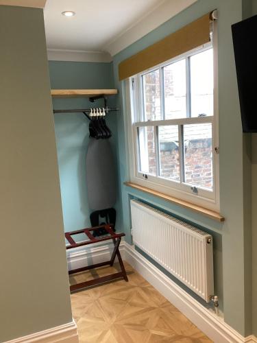 Aachen Hotel in Liverpool, United Kingdom