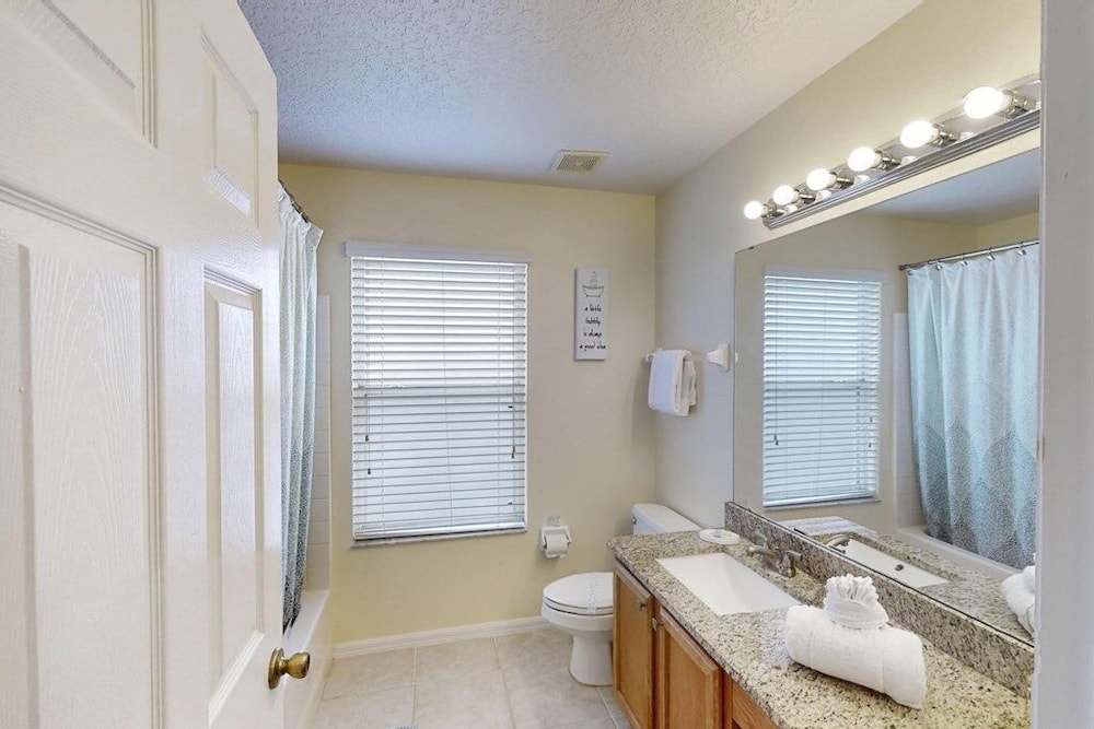 William's Lake Berkley Resort Vacation Home 5 Bedroom Home by Redawning - photo 26