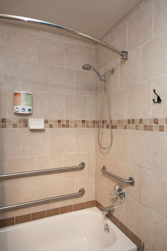 Anchor Pointe Inn - photo 44