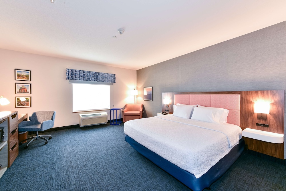 Hampton Inn & Suites Pittsburg CA - photo 35