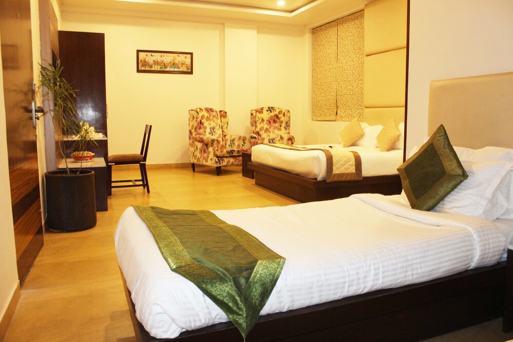 Tgi Apple Inn - carbon neutral hotel in Jaipur