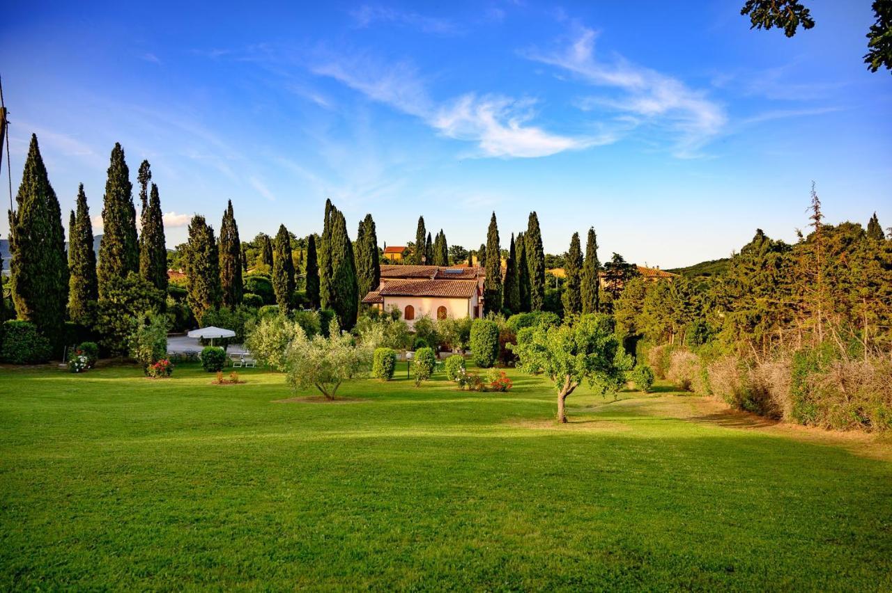 B&B Villa Giulia — 4-Star Luxury Hotel in Manciano, Italy