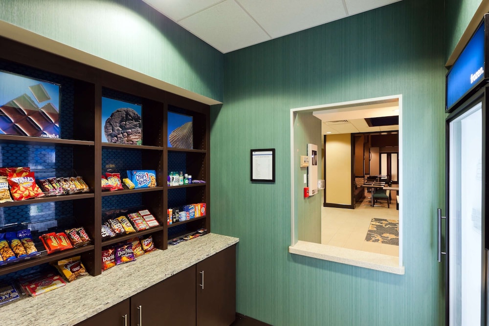 Hampton Inn & Suites Denver Airport Gateway Park - photo 45