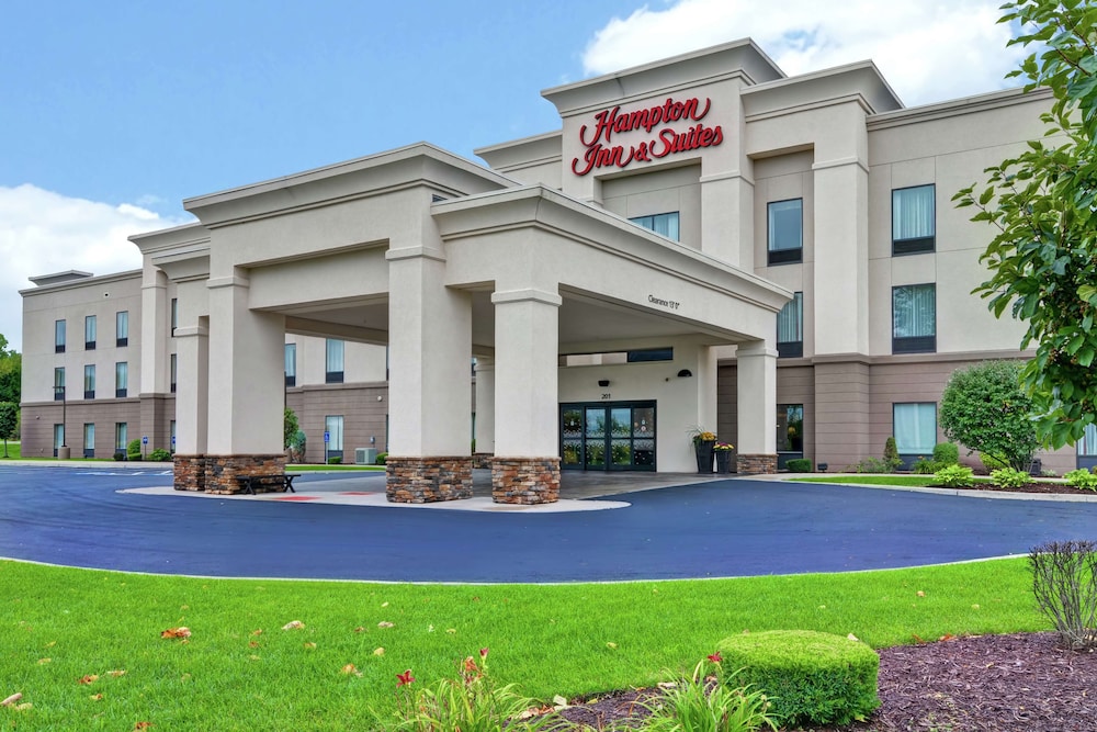 Hampton Inn and Suites New Hartford Utica - photo 45