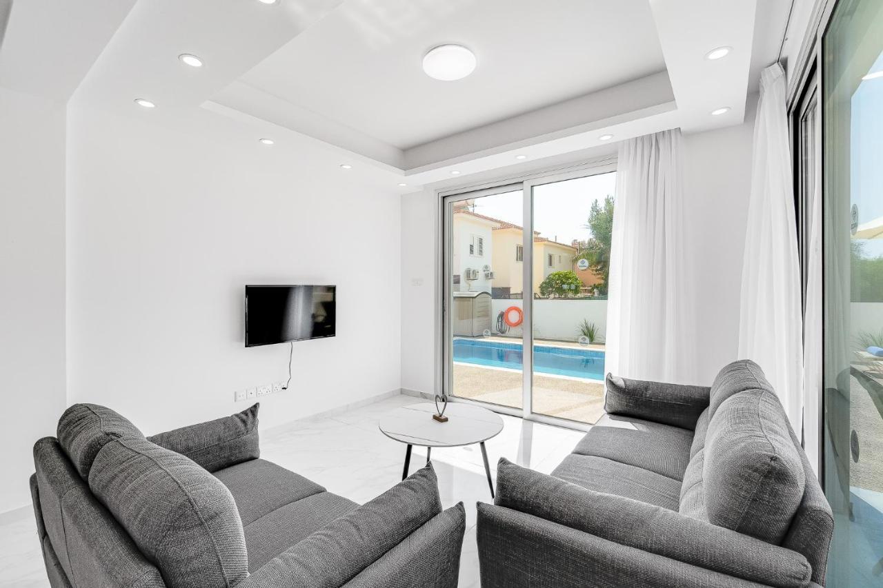 Villa Seabreeze Chloe by Ezoria Villas