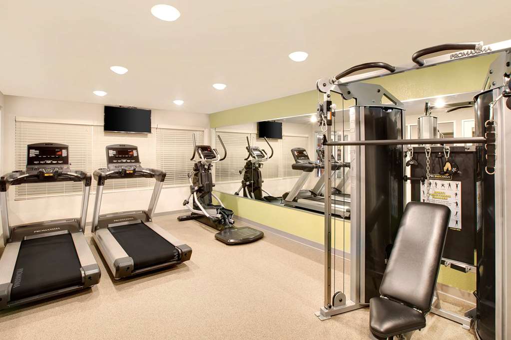WoodSpring Suites Houston Northwest - photo 15
