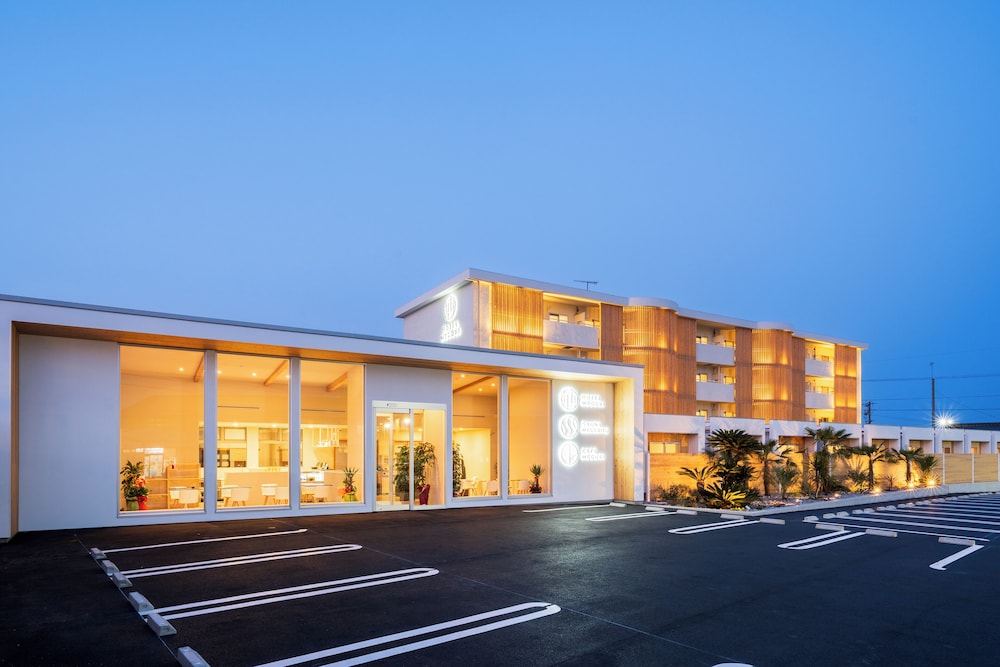 Hotel Meguri — hotel in Usa