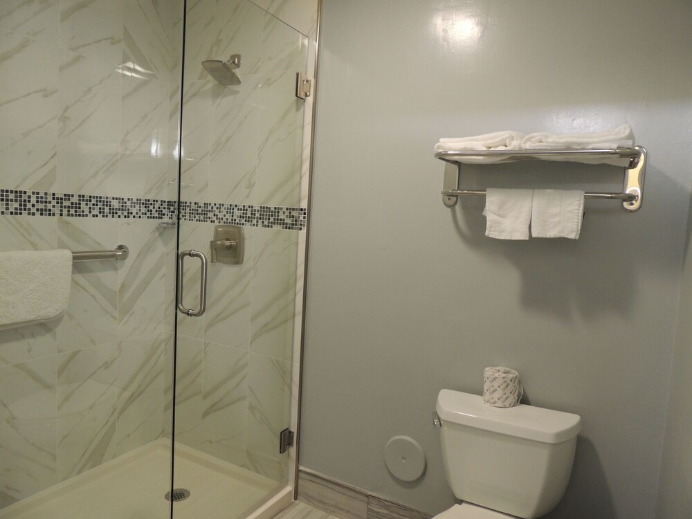 Pacific Inn of Redwood City - photo 40