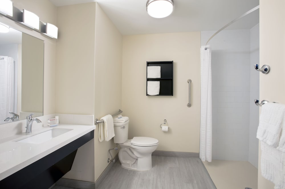 Candlewood Suites Miami Exec Airport Kendall by IHG - photo 17