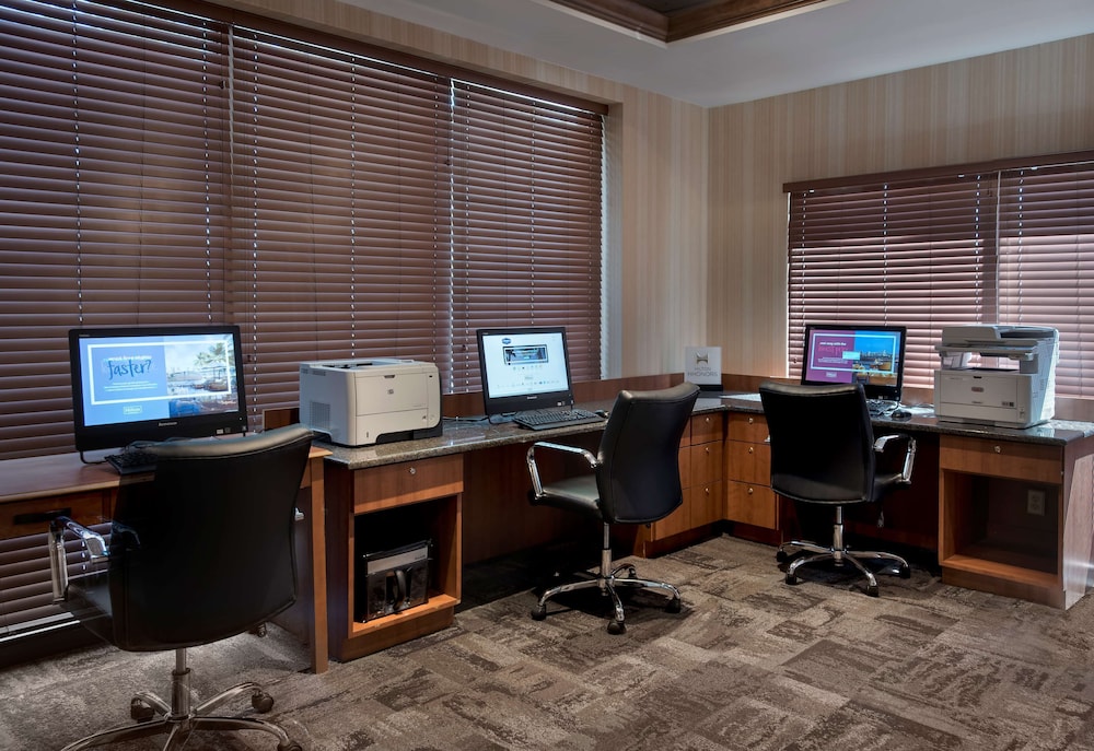Hampton Inn Boston Logan Airport - photo 28