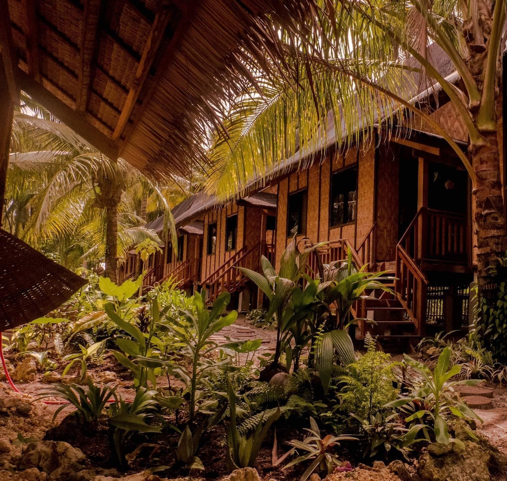 Island Native Bungalows Resort General Luna in General Luna, Philippines