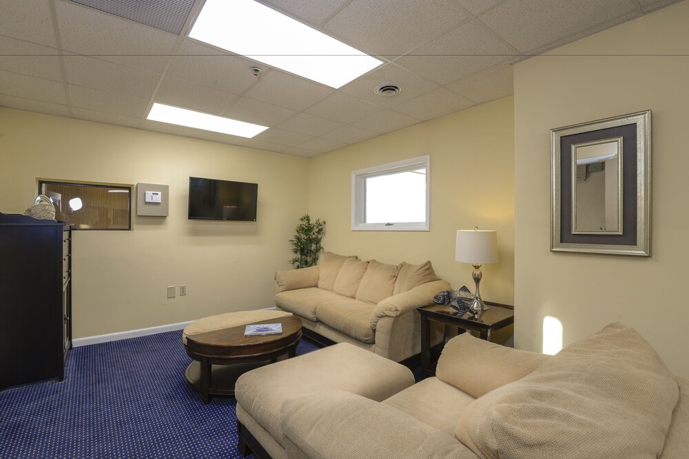 Marigot Beach Suites Oceanfront - photo 2
