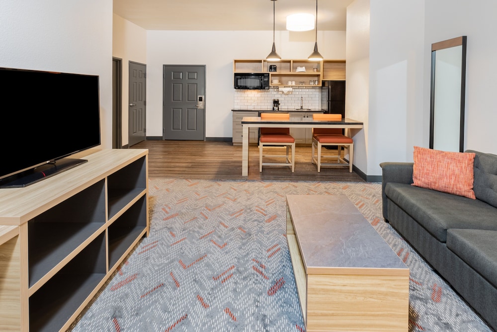 Candlewood Suites Mount Pleasant by IHG - photo 16