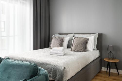 Wola Pawia Comfort Studio by BookingHost — 4-Star Luxury Hotel in Warsaw, Poland